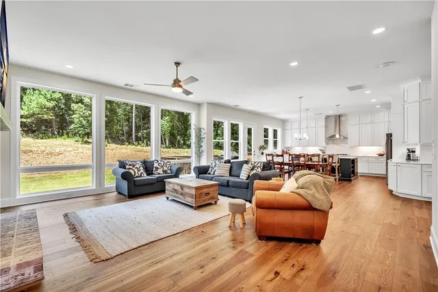 $1,295,000 | 401 Oakleigh Avenue, Woodstock, GA 30188