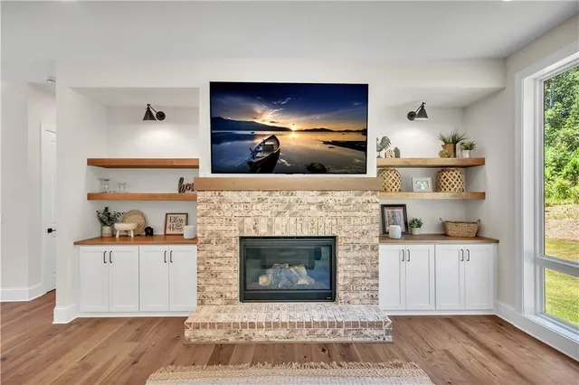 $1,295,000 | 401 Oakleigh Avenue, Woodstock, GA 30188