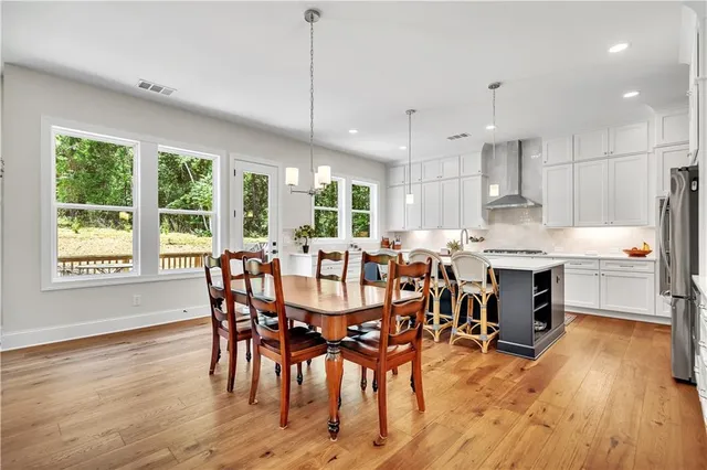 $1,295,000 | 401 Oakleigh Avenue, Woodstock, GA 30188