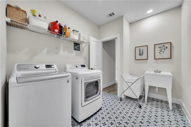 $1,295,000 | 401 Oakleigh Avenue, Woodstock, GA 30188