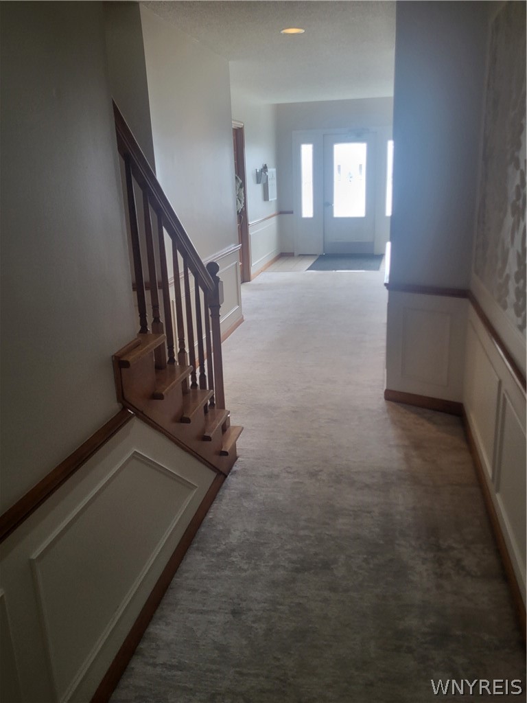 640 Youngs Road, Unit A Amherst, NY 14221 - Photo 31 of 34 Common Hallway