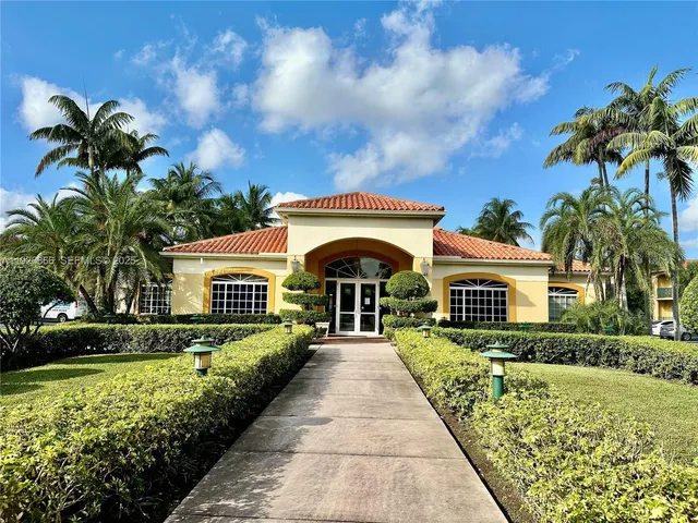 $2,350 | 7290 Northwest 114th Avenue, Unit 3077, Doral, FL 33178