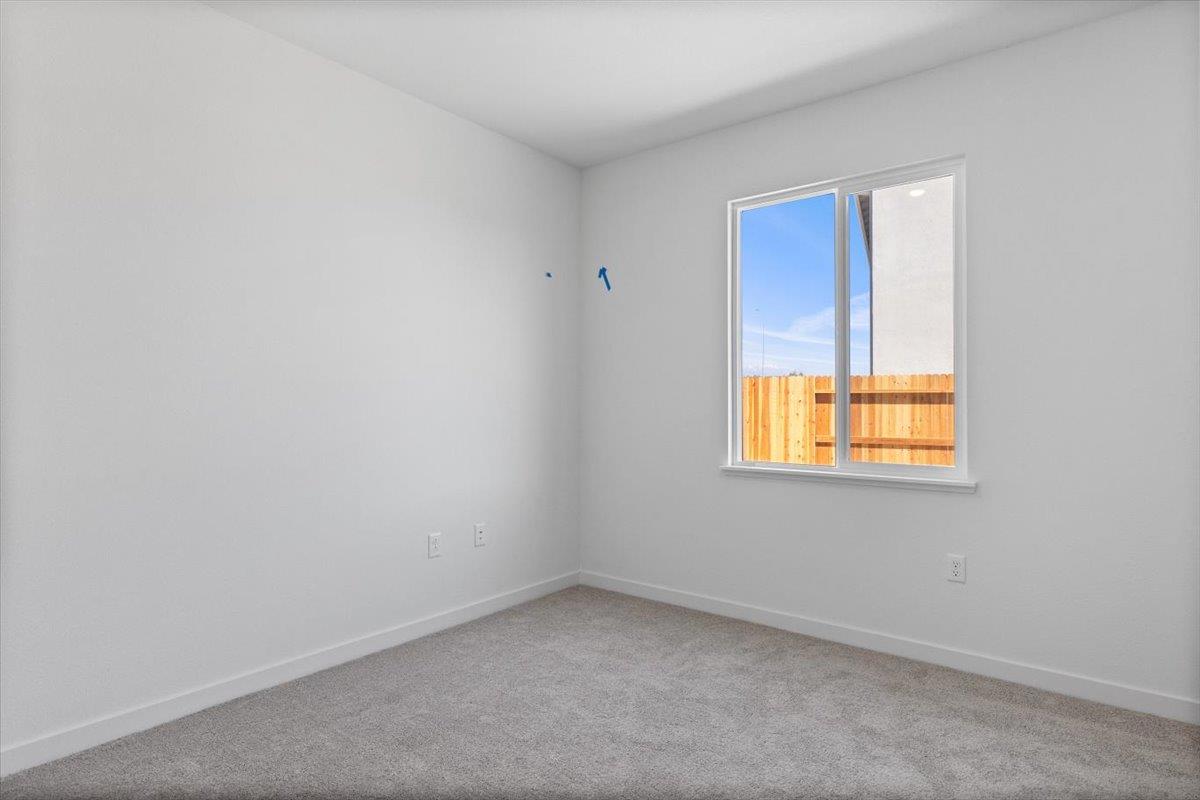 284 Piper Lane Colusa, CA 95932 - Photo 30 of 37 an empty room with windows