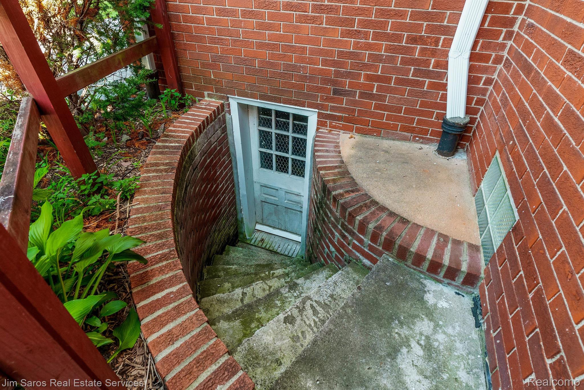 1689 Broadstone Road Grosse Pointe, MI 48236 - Photo 26 of 35 Gallery Image 26