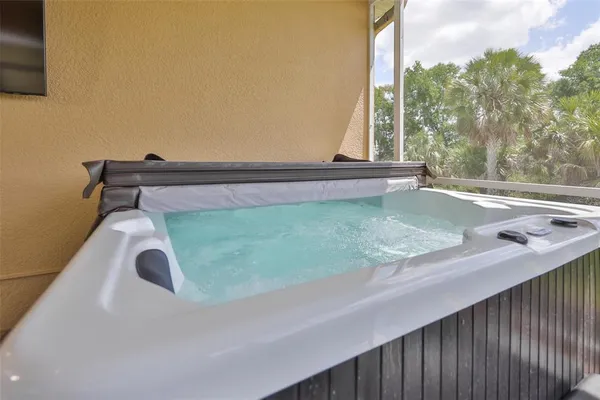 $385,000 | 682 Chipper Drive, Sun City Center, FL 33573
