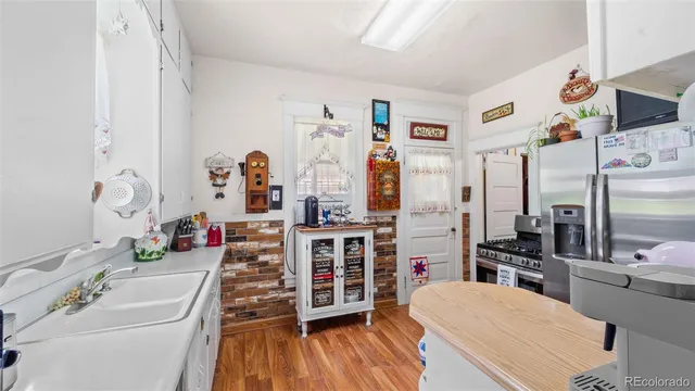 a view of a living room