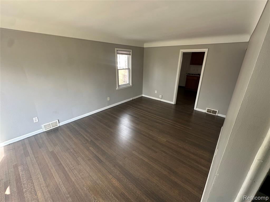 535 Sherbourne Street Inkster, MI 48141 - Photo 4 of 13