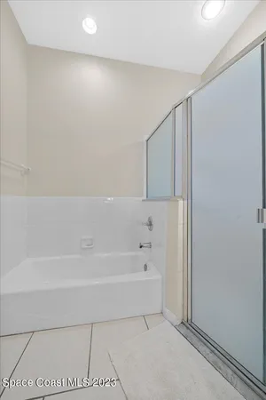 $2,650 | 1720 Minutemen Causeway, Unit 6, Cocoa Beach, FL 32931