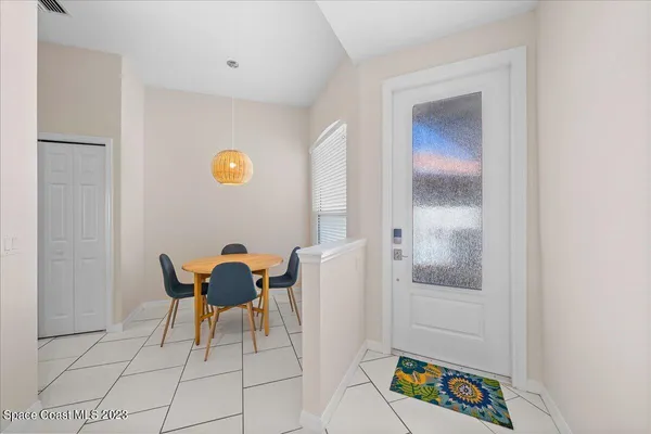 $2,650 | 1720 Minutemen Causeway, Unit 6, Cocoa Beach, FL 32931