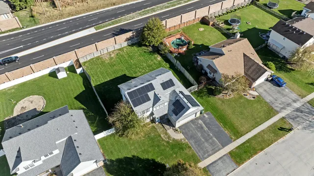 $365,000 | 731 Bobwhite Lane, New Lenox, IL 60451