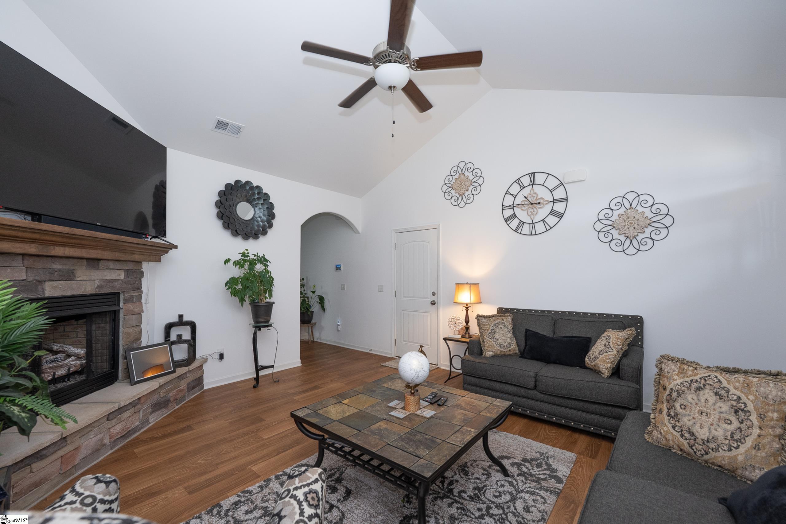 217 Freehold Way Greer, SC 29650 - Photo 4 of 25 Gallery Image 4