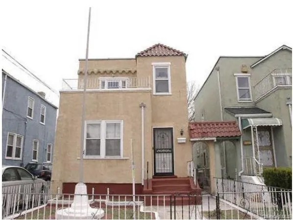 $850,000 | 134-15 232nd Street | Laurelton