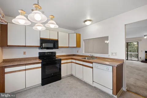 $275,000 | 807 Birch Lane, Wilmington, DE 19809