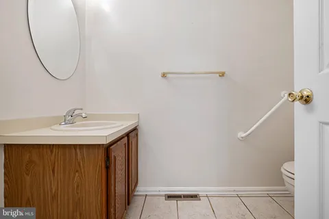 $275,000 | 807 Birch Lane, Wilmington, DE 19809