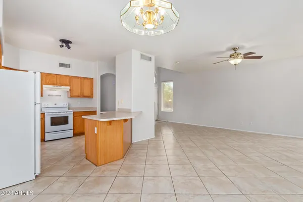 $2,495 | 3316 East Tierra Buena Lane, Phoenix, AZ 85032