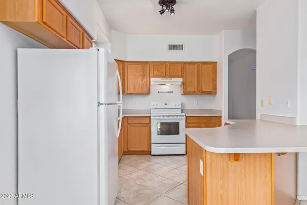 $2,495 | 3316 East Tierra Buena Lane, Phoenix, AZ 85032