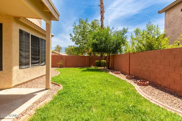 $2,495 | 3316 East Tierra Buena Lane, Phoenix, AZ 85032