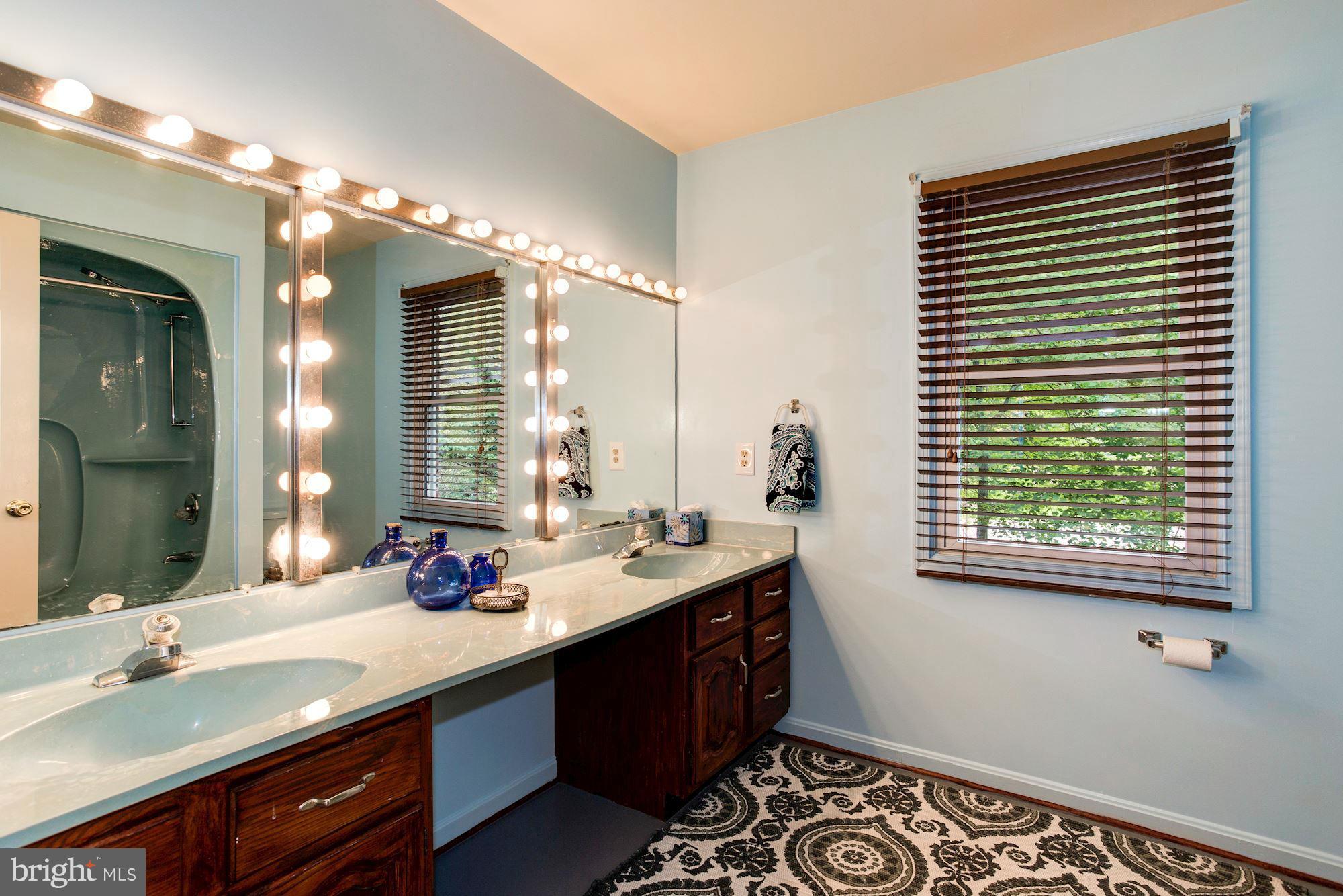 12602 Monterey Circle Fort Washington, MD 20744 - Photo 24 of 30 Bath 3 - Upper Level
