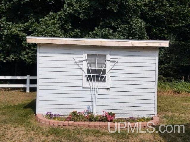 6736 N Road Escanaba, MI 49829 - Photo 10 of 11 Gallery Image 10
