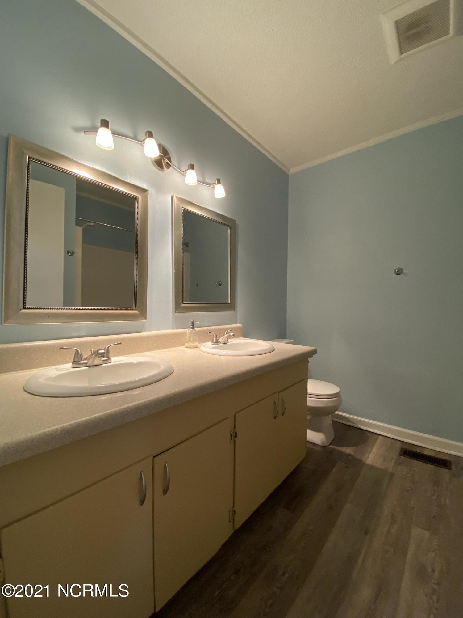 2310 Cherry Run Road Washington, NC 27889 - Photo 12 of 19 Bath 2