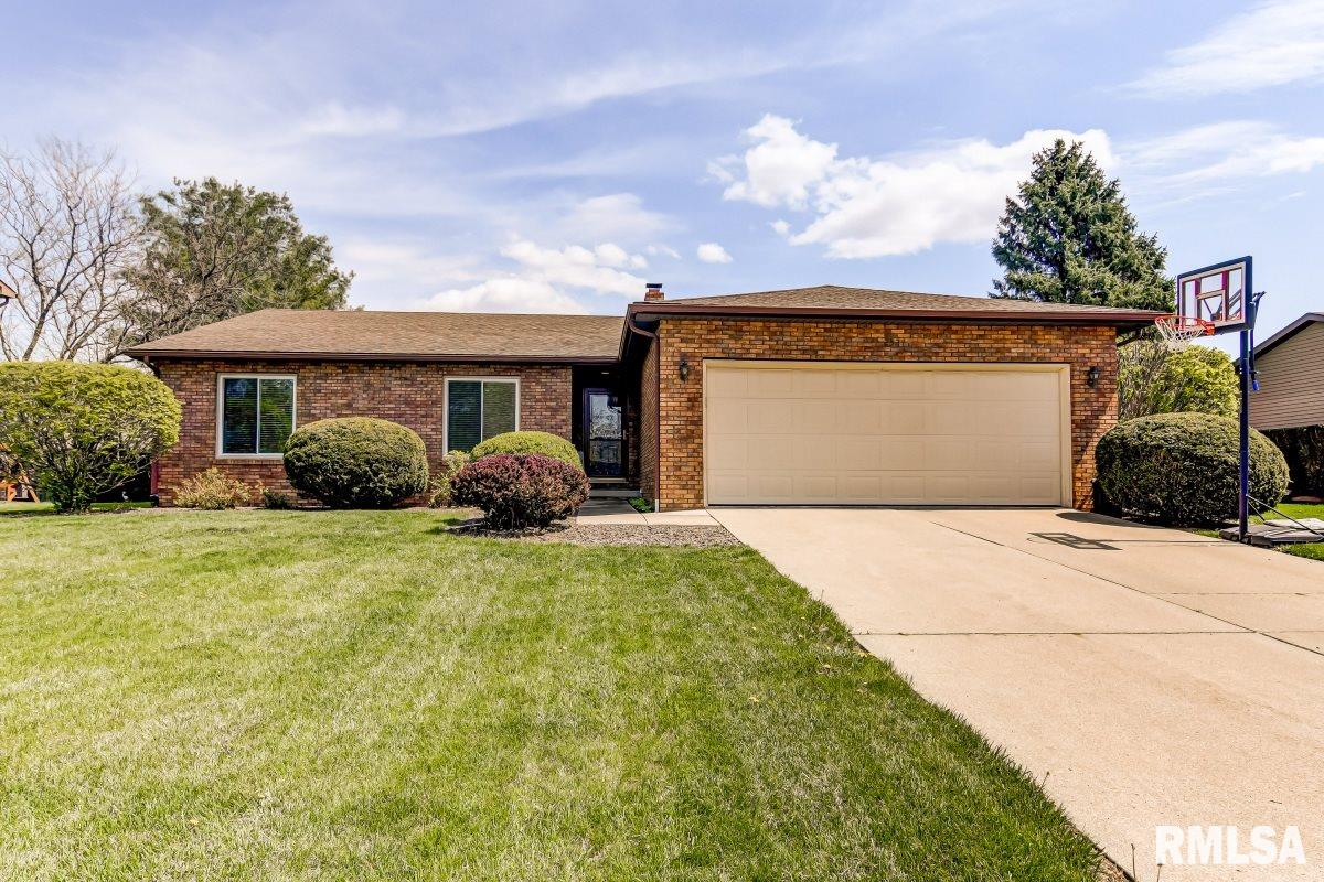 232 Golf Road Springfield, IL 62704 - Photo 3 of 41