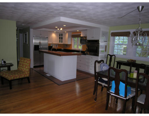 2 Wellesley Road Arlington, MA 02474 - Photo 8 of 22 Gallery Image 8