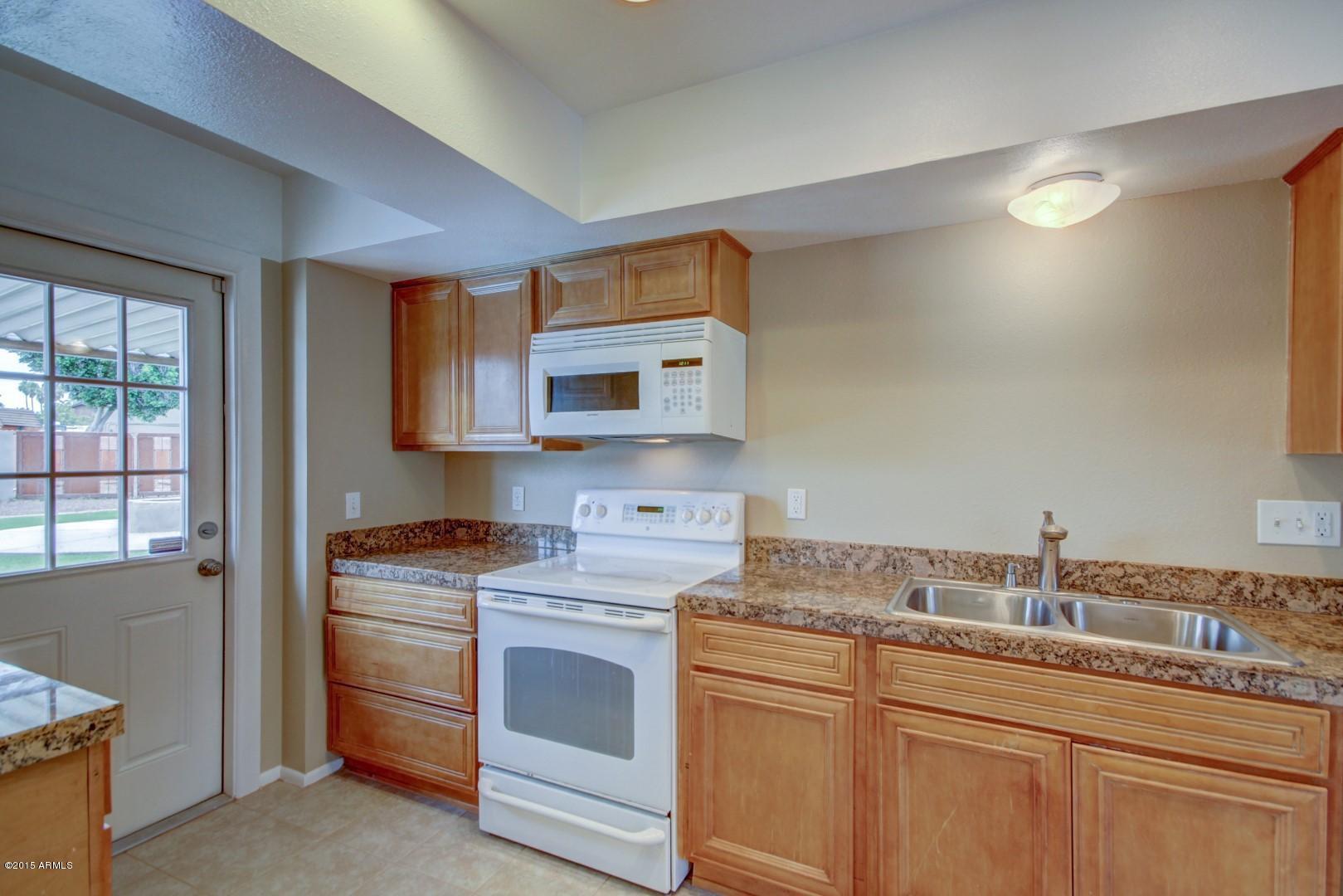 3140 West Hearn Road Phoenix, AZ 85053 - Photo 3 of 18 HEARN (14)