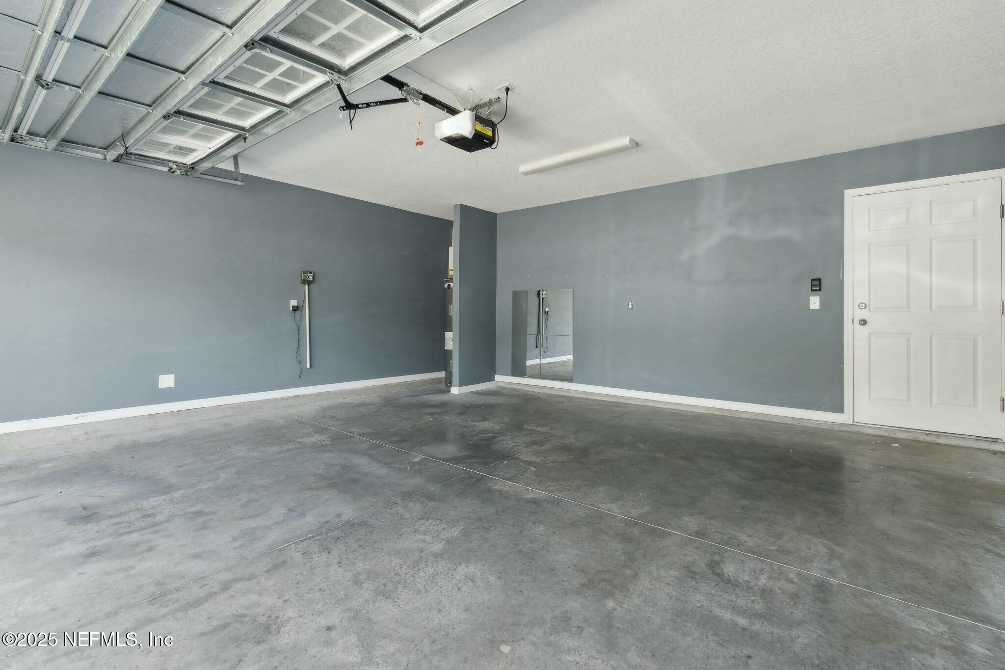 8414 Thor Street Jacksonville, FL 32216 - Photo 36 of 40 a view of an empty room