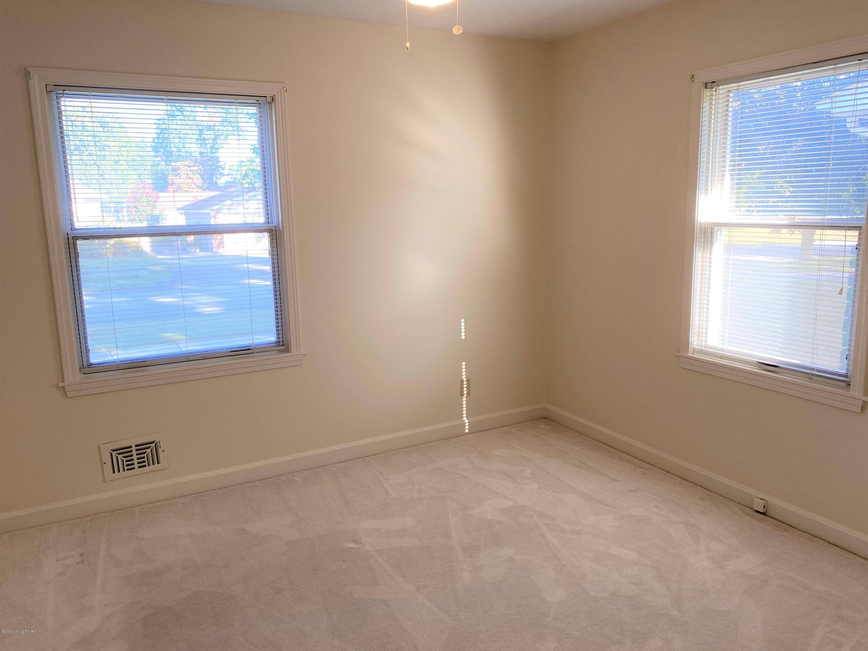 3843 Chatham Road Louisville, KY 40218 - Photo 8 of 21 2nd Bedroom
