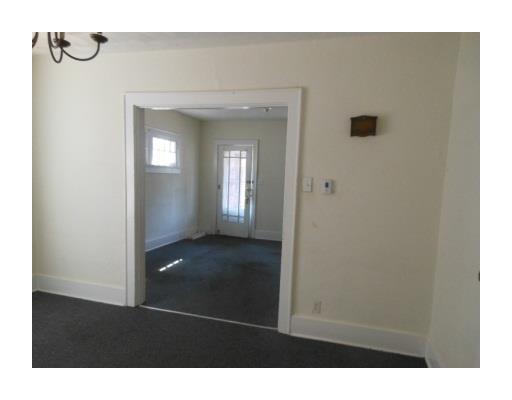728 Grant Street Springfield, OH 45504 - Photo 3 of 9