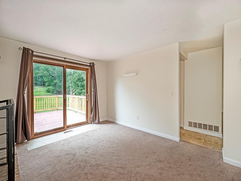 152 Fox Run Road Cranberry Township, PA 16066 - Photo 9 of 24 Gallery Image 9