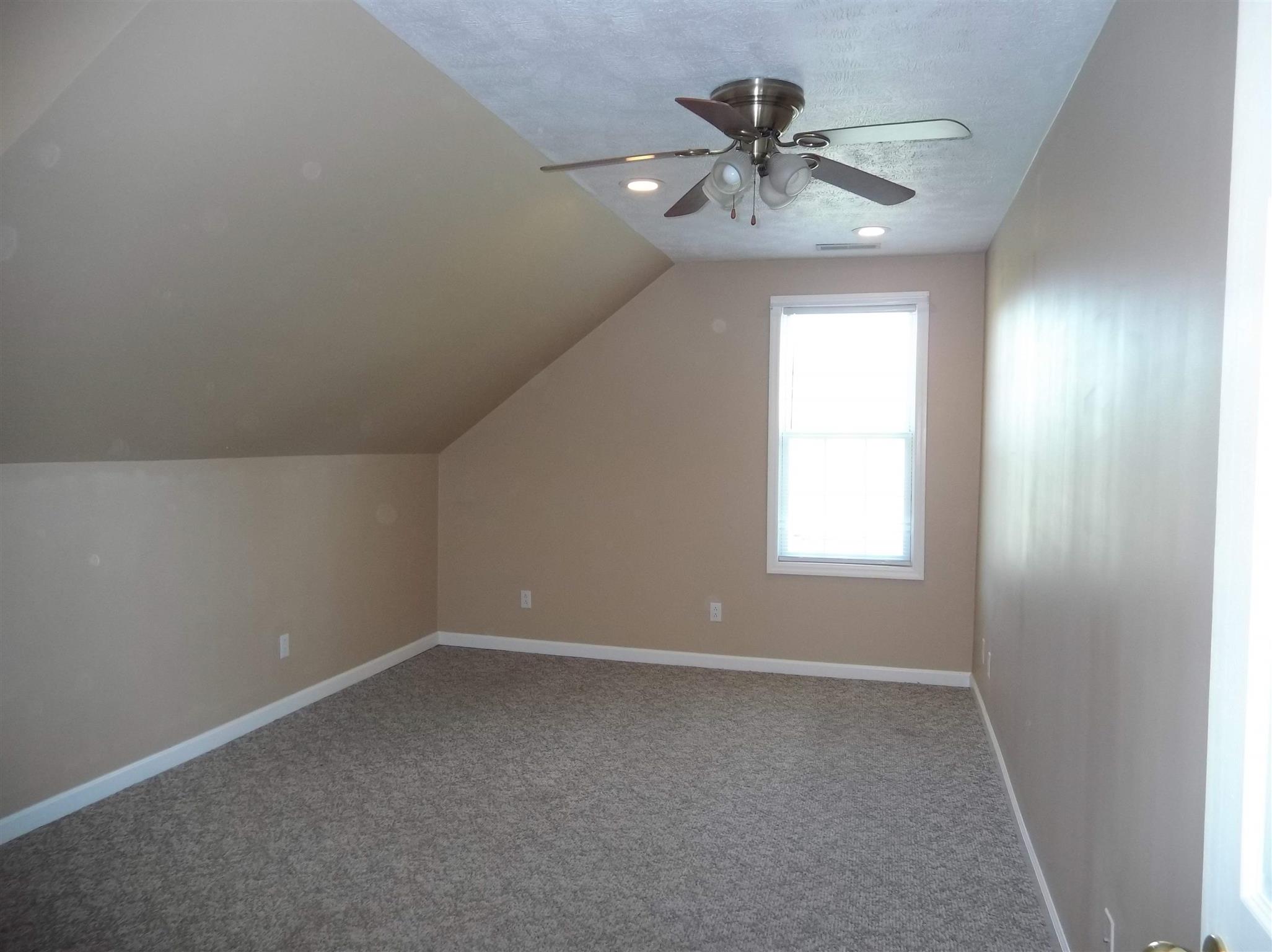 2590 Holloway Road Lebanon, TN 37090 - Photo 18 of 19 an empty room