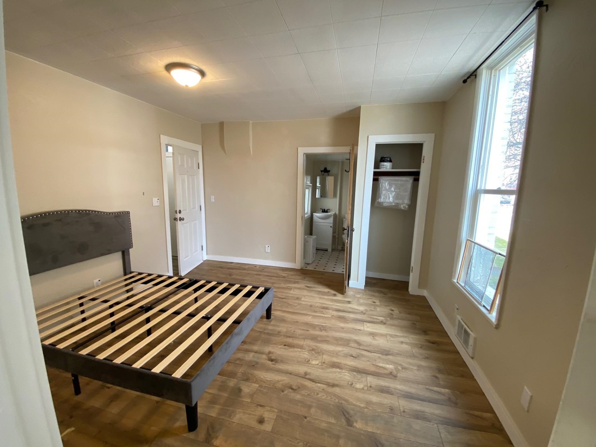 422 4th Street Cheney, WA 99004 - Photo 7 of 42