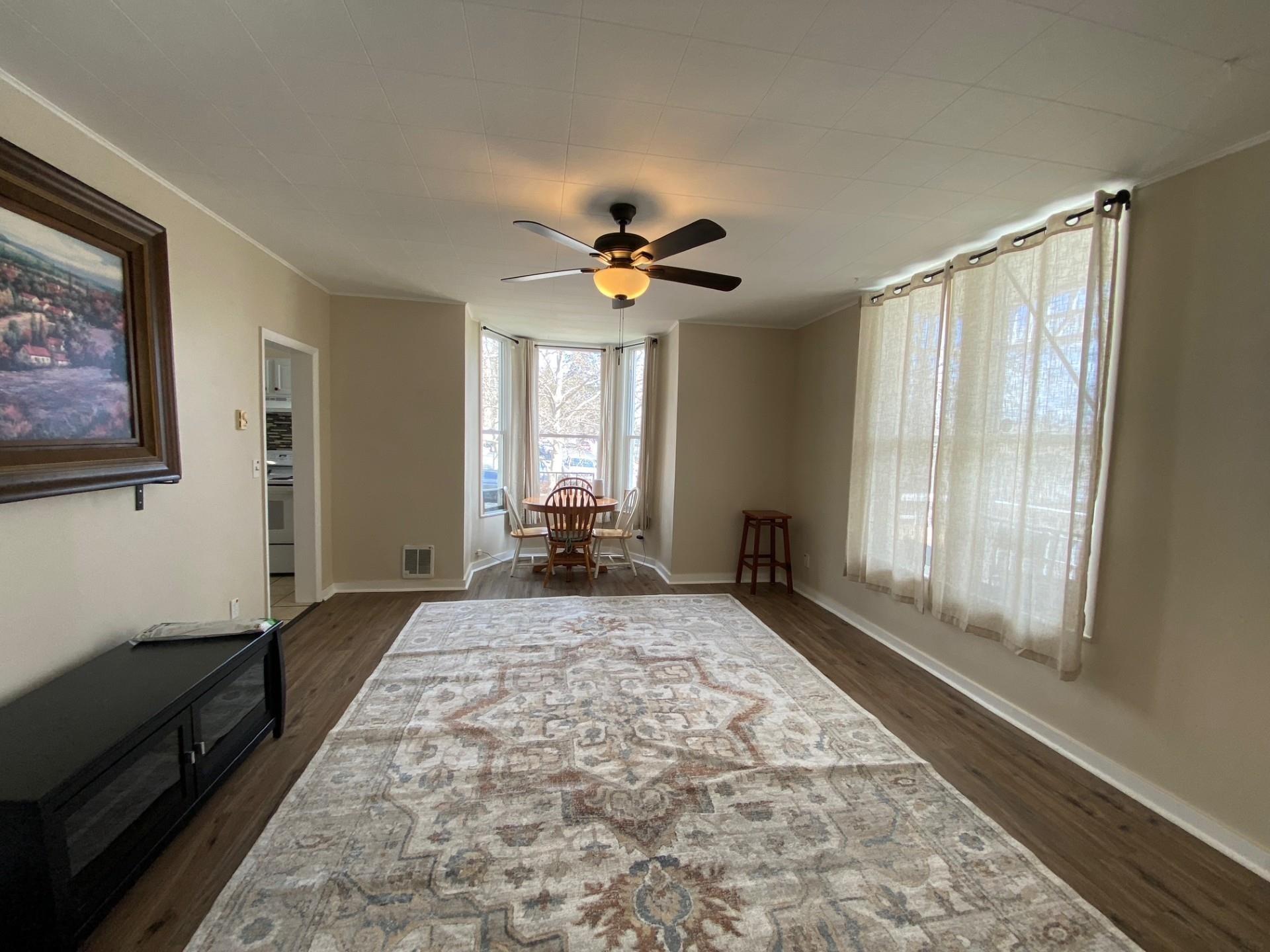 422 4th Street Cheney, WA 99004 - Photo 9 of 42