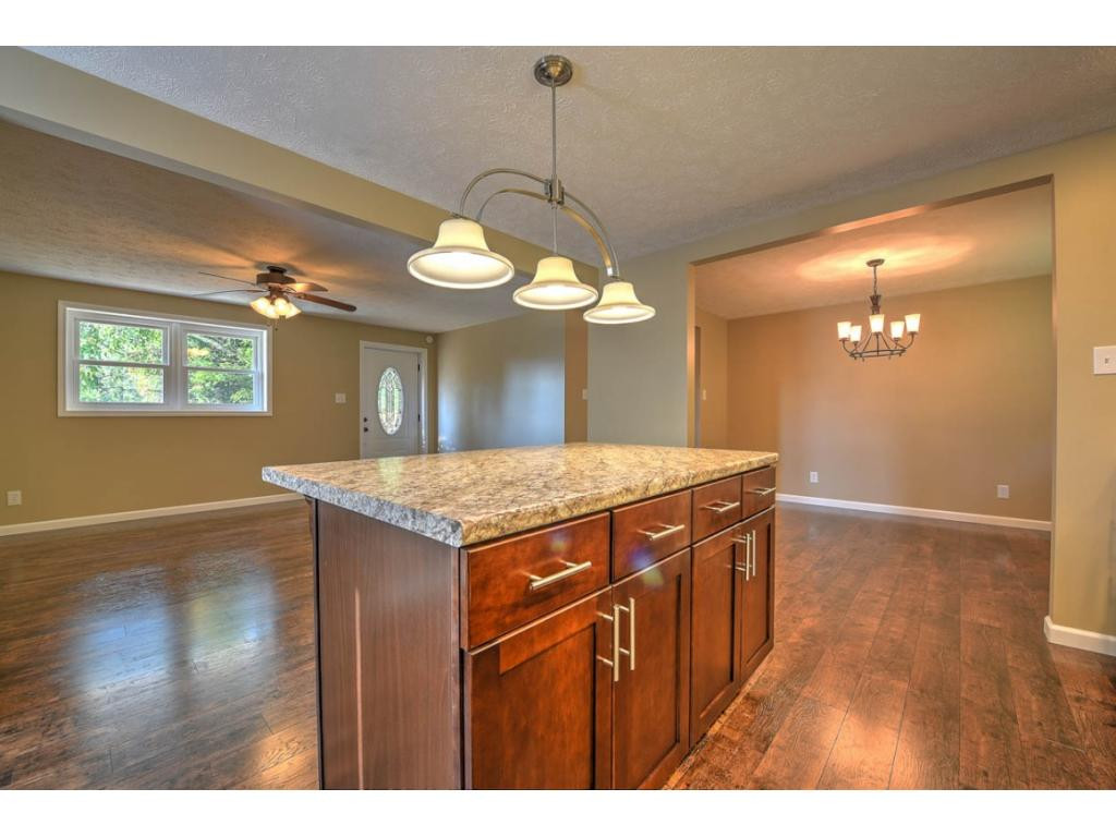 2040 Gregory Road Kingsport, TN 37665 - Photo 10 of 36 Photo 10