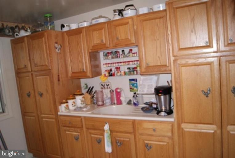 206 Richmond Road Castleton, VA 22716 - Photo 9 of 28 Kitchen #2