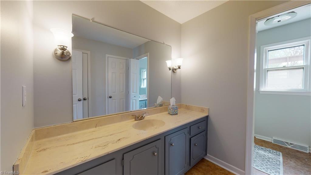 7073 Bridgewood Road Clemmons, NC 27012 - Photo 17 of 26 Gallery Image 17