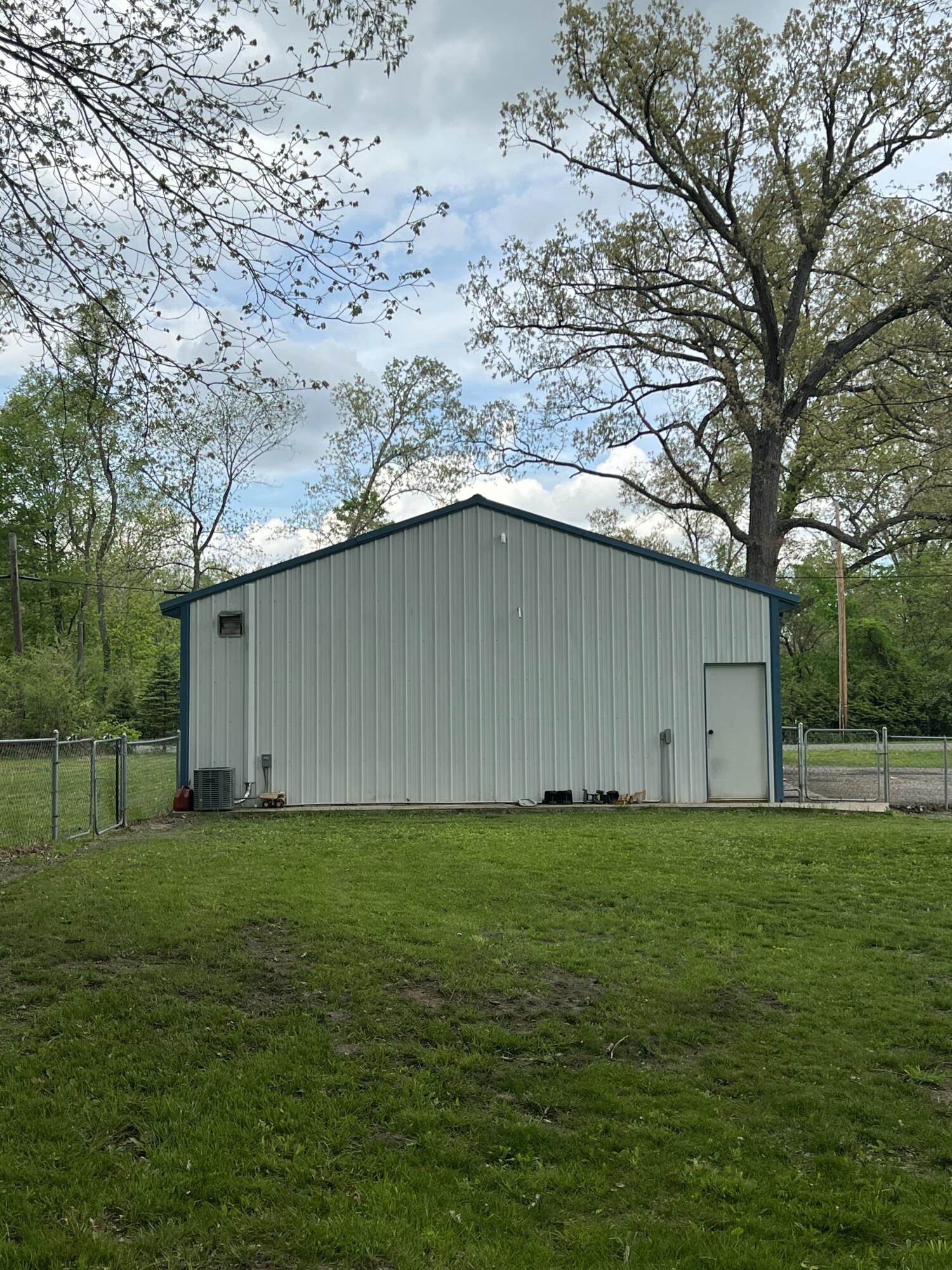 104 Ontario Road Niles, MI 49120 - Photo 21 of 43 IMG_4247