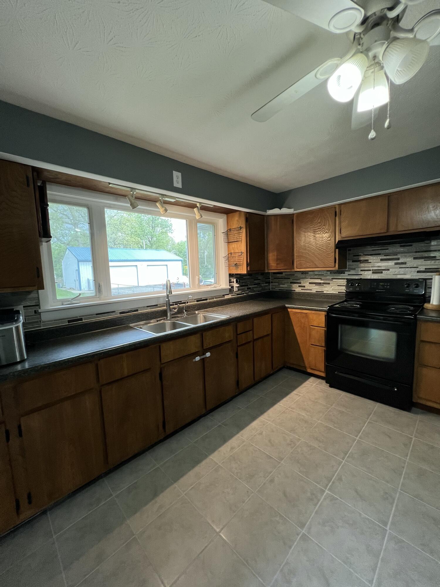 104 Ontario Road Niles, MI 49120 - Photo 28 of 43 IMG_4259