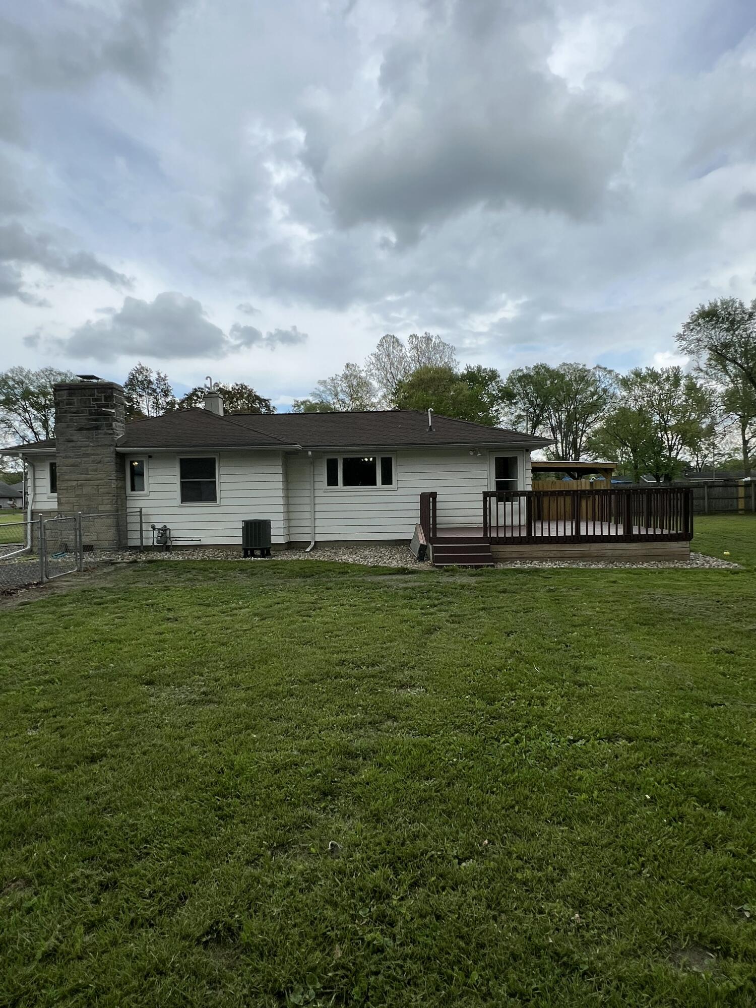 104 Ontario Road Niles, MI 49120 - Photo 4 of 43 IMG_4251