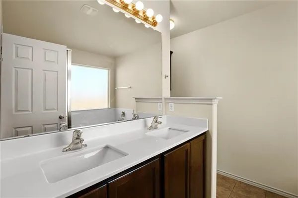 $1,575 | 112 Hondo Gap Lane, Jarrell, TX 76537