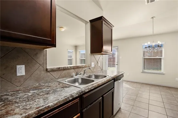 $1,575 | 112 Hondo Gap Lane, Jarrell, TX 76537