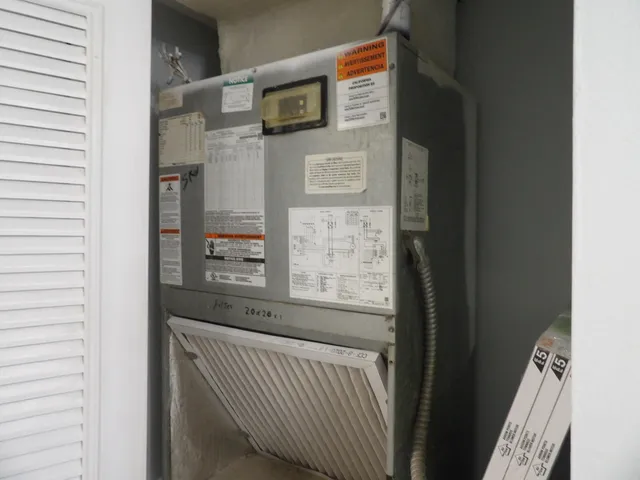 $2,000 | 618 Sea Pine Way, Unit E1, Greenacres, FL 33415