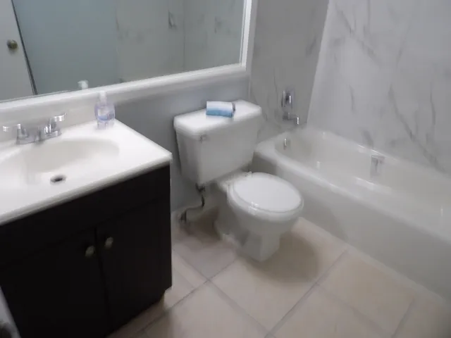 $2,000 | 618 Sea Pine Way, Unit E1, Greenacres, FL 33415