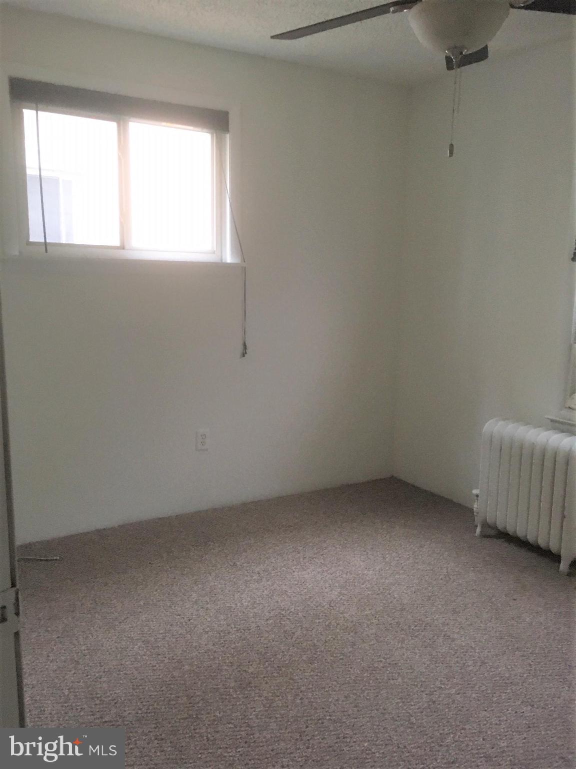 6 Oakley Road Upper Darby, PA 19082 - Photo 14 of 29 Bedroom again - Downstairs Unit.