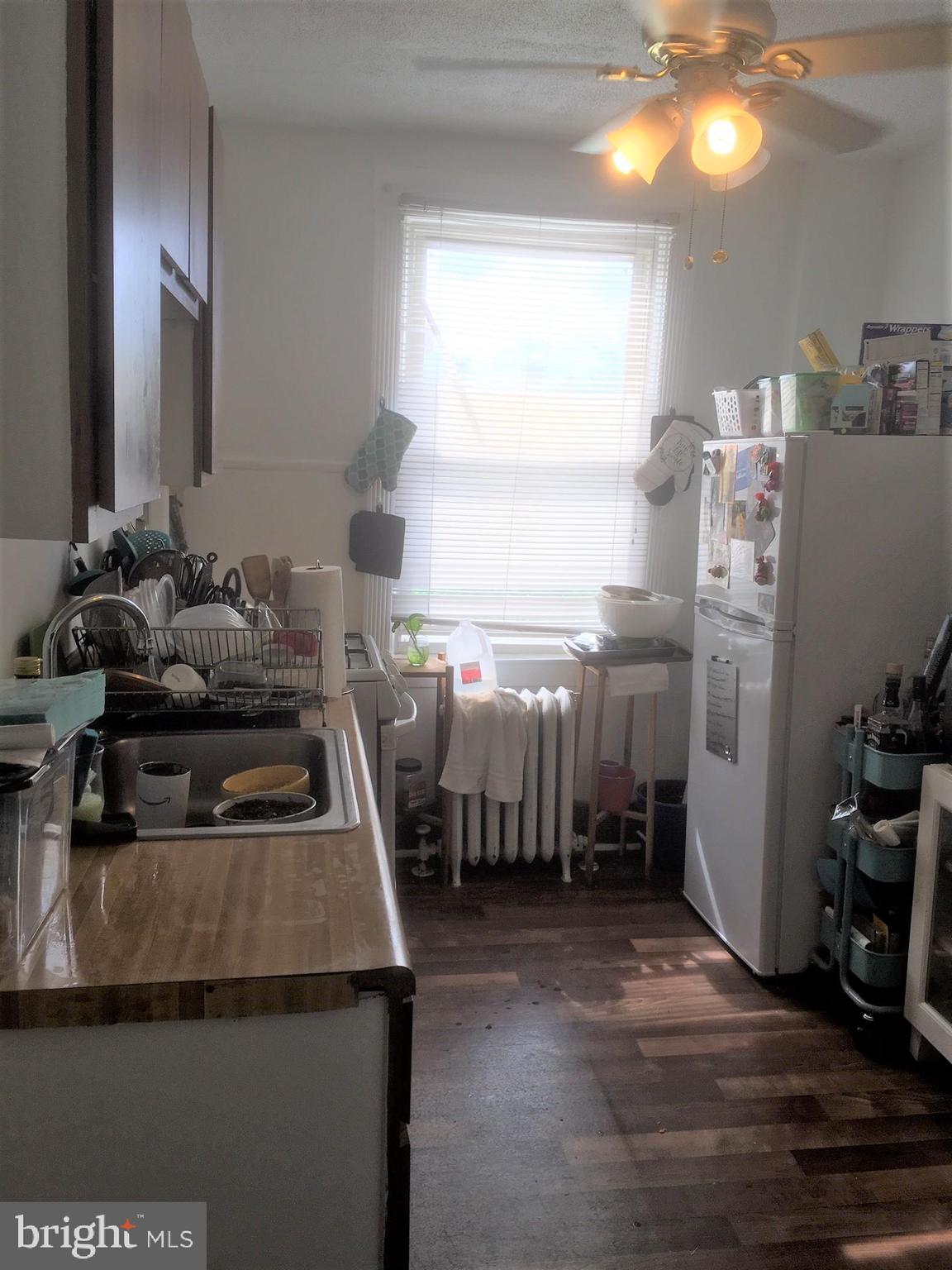 6 Oakley Road Upper Darby, PA 19082 - Photo 22 of 29 Kitchen - Upstairs Unit