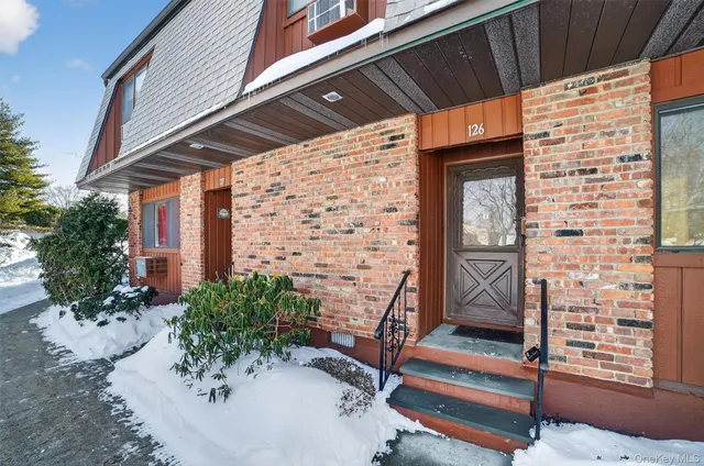 $3,500 | 126 Coachlight Square, Montrose, NY 10548