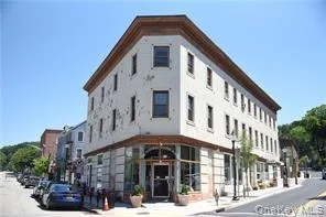 $3,500 | 126 Coachlight Square, Montrose, NY 10548