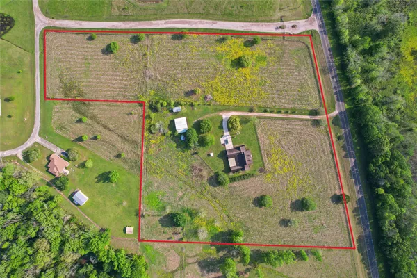 $825,000 | 360 Farm To Market Road 1011, Liberty, TX 77575