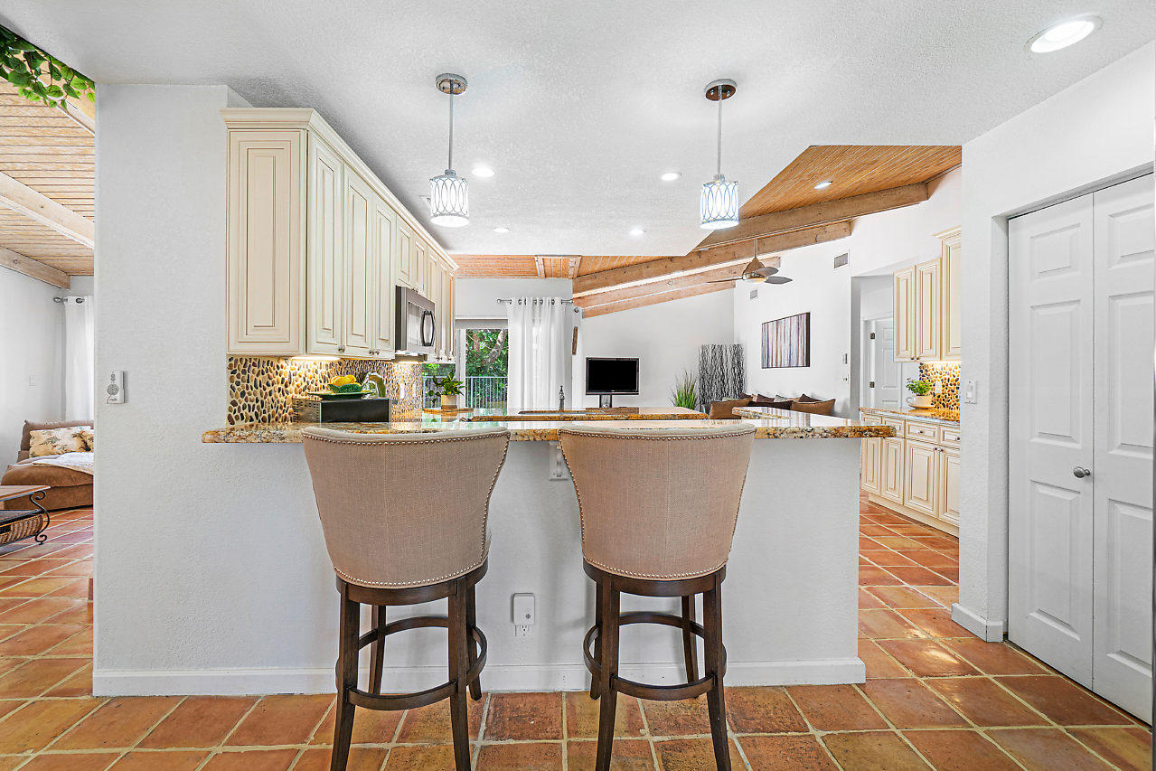21077 Escondido Way Boca Raton, FL 33433 - Photo 13 of 37 013-21077EscondidoWay-BocaRaton-FL-small